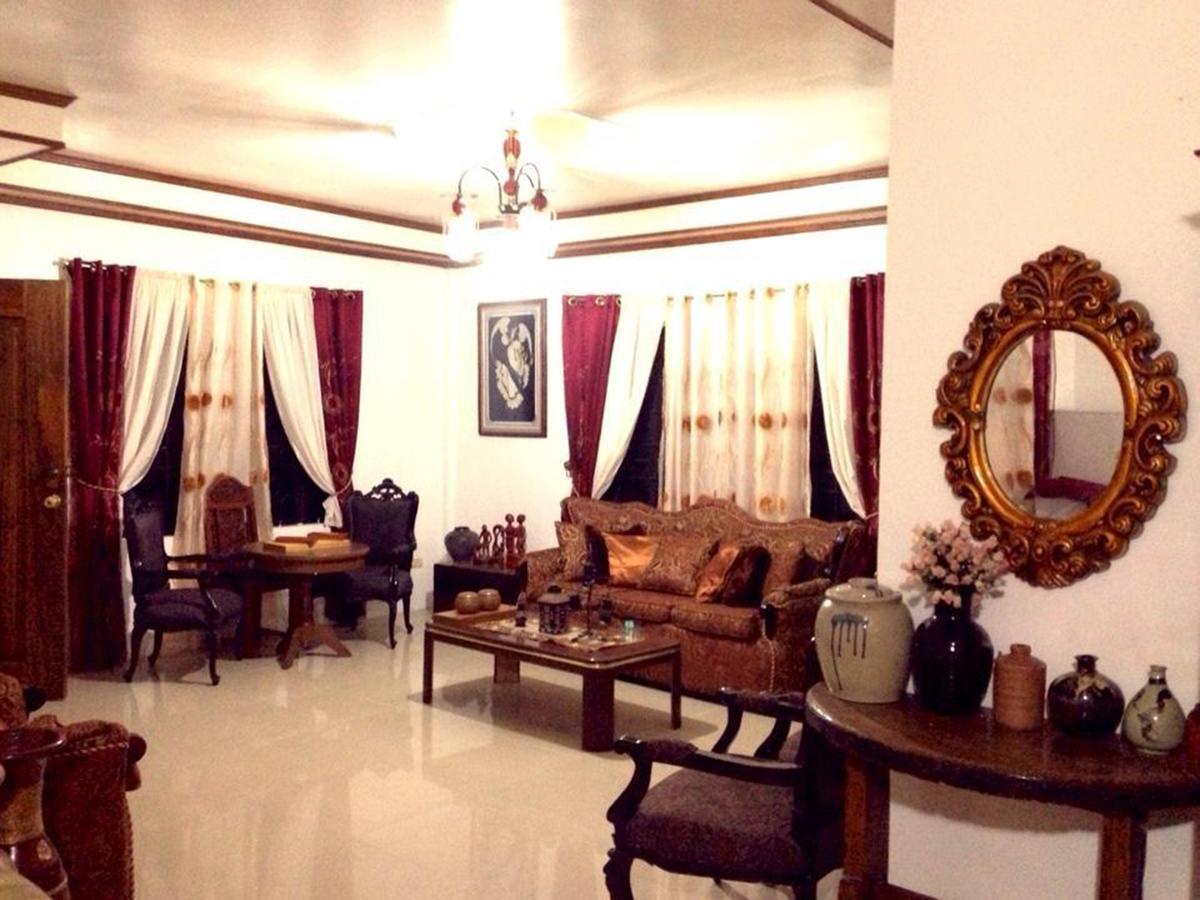 Santa Juliana Bognot Lodge : Alvin Bognot Mt Pinatubo Guesthouse And Tours الغرفة الصورة